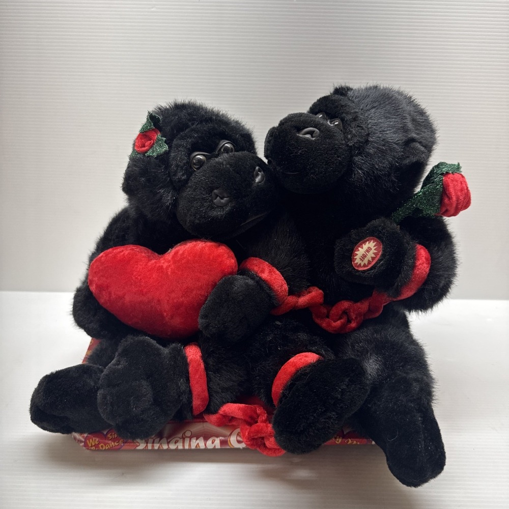 VTG Gorilla Plush Valentine Couple Sings "I Got You Babe" Kids of America  -READ